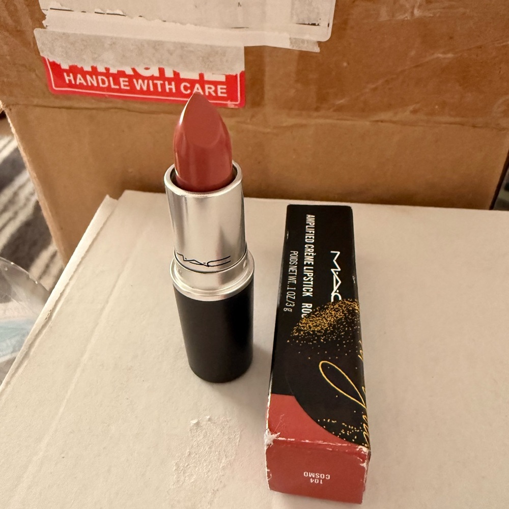 MAC Cosmetics Amplified Creme Lipstick - Rosy Nude